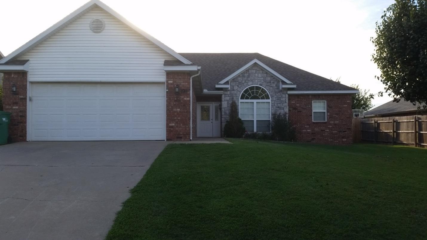 198 Blake Dr, Centerton, Arkansas