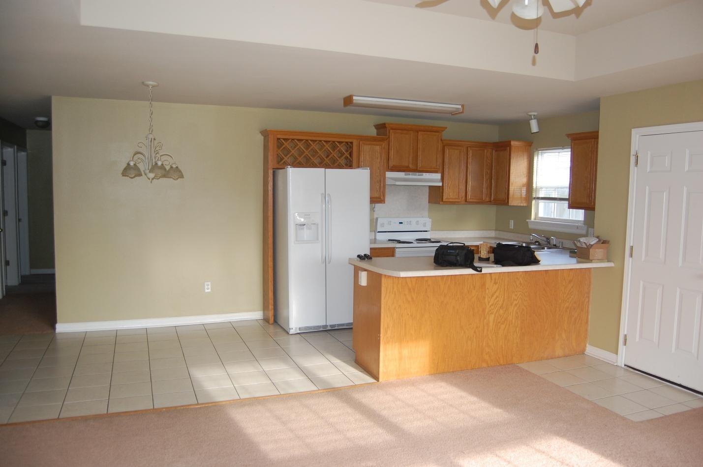 901 SW Arrowhead — property photo 3