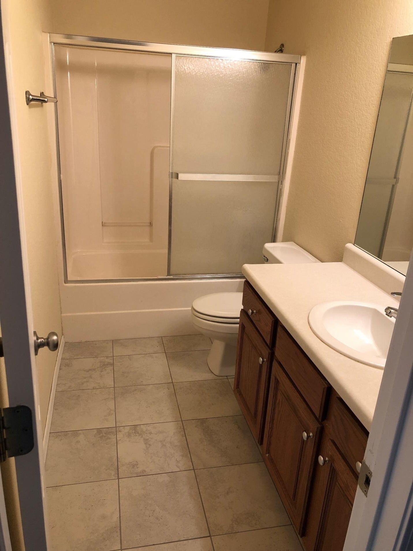 901 sw arrowhead — Primary Bedroom Bath