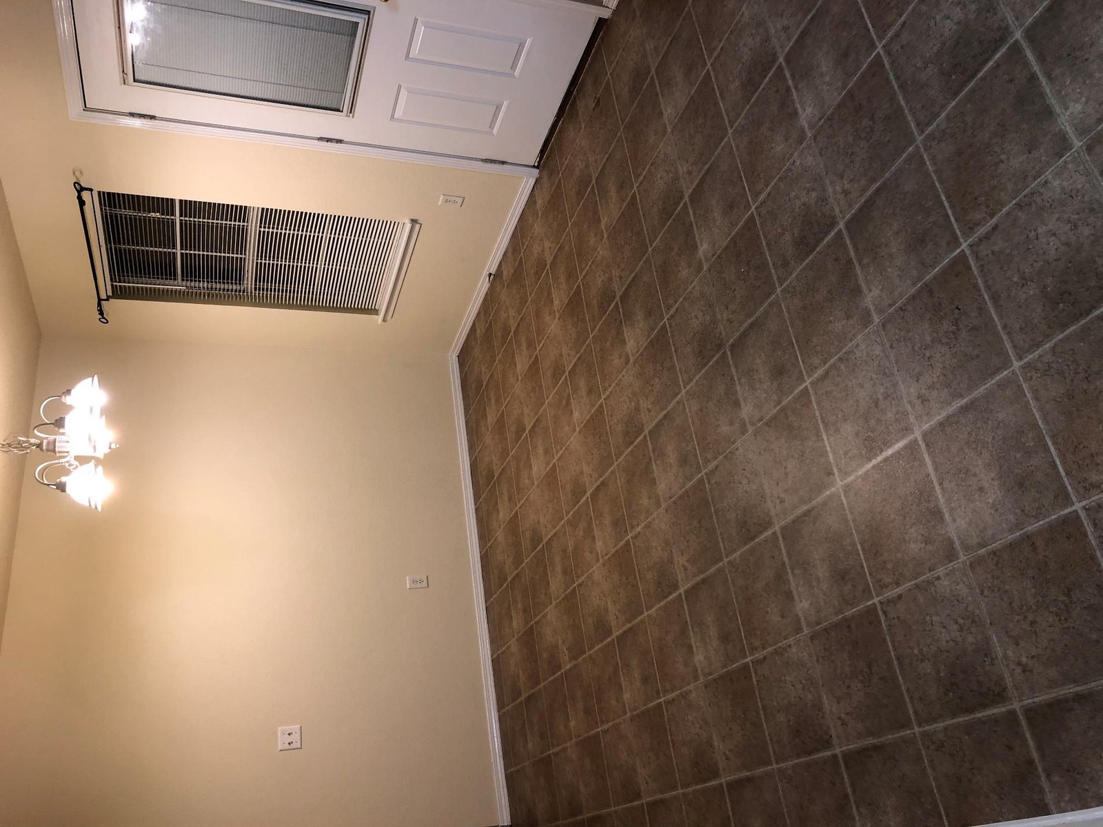 901 SW Arrowhead — property photo 7